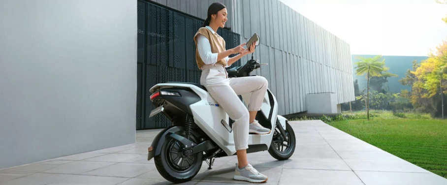 Footer Honda EM1 e_4